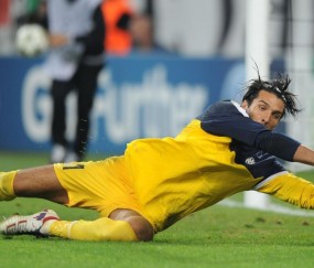 国际米兰火力全开！米兰德比能否延续主场神话？