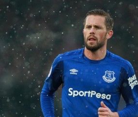 申京与约基奇差距尽显，火箭惨败掘金揭示巨星鸿沟