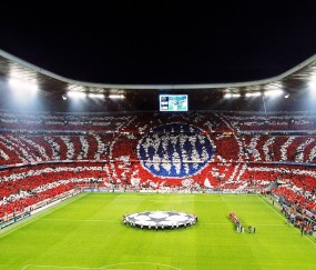 似曾相识的迷茫笼罩赛场，中国男篮最后一攻战术选择再引巨大争议