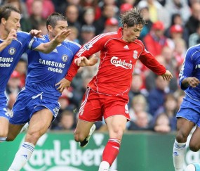 韩德君内线显威扛翻对手高塔屡造2+1 坐稳男篮蓝队主力彰显价值