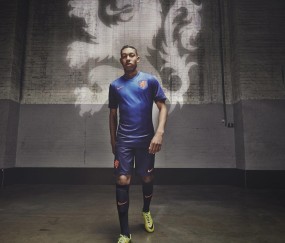 哈维坦诚昔日执教巴萨引援困境，曾心仪迪亚斯，无奈财政枷锁锁住转会梦