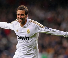 枪手薪资结构透视，顶薪双星领跑，年轻力量崛起引关注